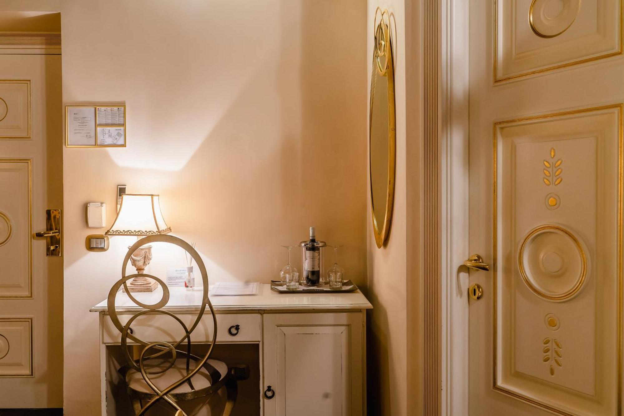 Gasthof Del Sole-roma Piazza Di Spagna Ripetta 3*